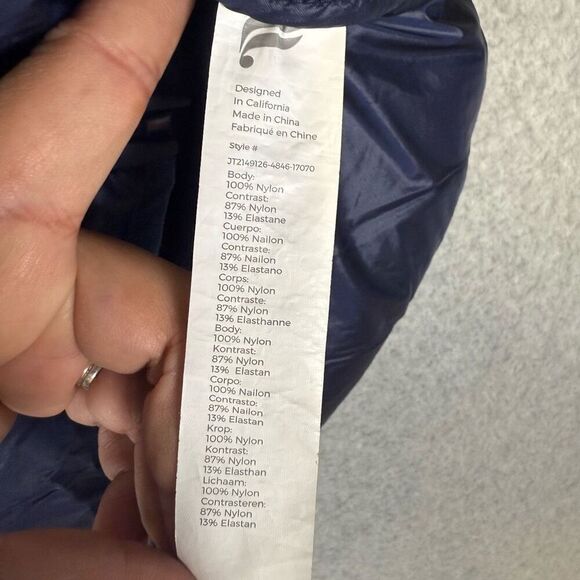 Fabletics Womens Size Large Full Zip Front Puffer Vest Navy Blue Pockets Stretch - Picture 2 of 6